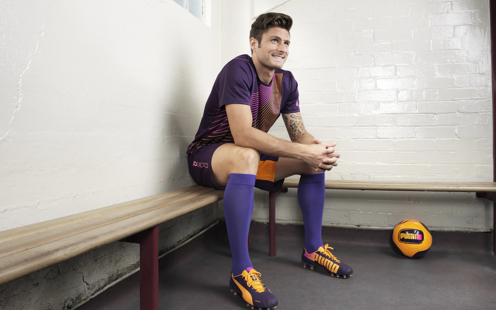 拉文持续制造杀伤，广东队提前终结悬念，马刺的启示